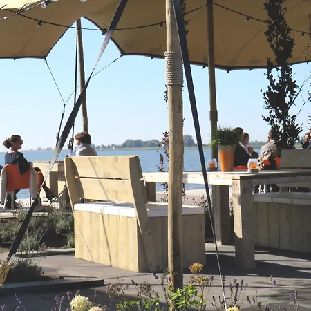 Lakeside With Garden בית נופש Bovenkarspel
