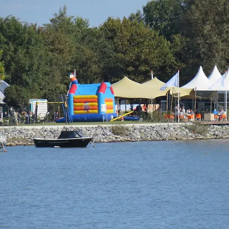 Lakeside With Garden * Bovenkarspel