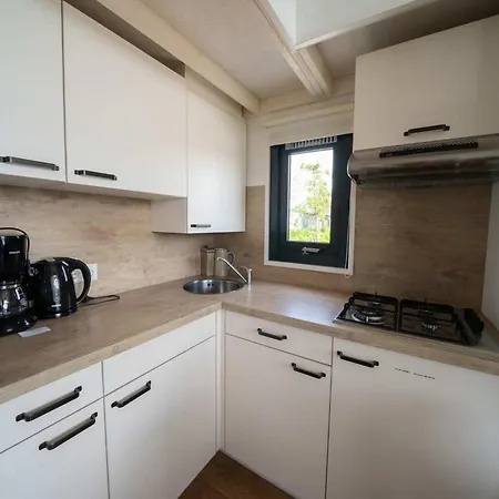 Holiday home Lakeside With Garden Bovenkarspel