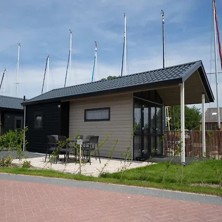 Lakeside With Garden בית נופש Bovenkarspel